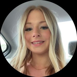 Meet your Posher, Aly